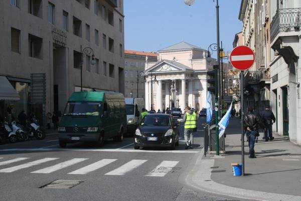 150319-Manifestazione Lavavetri (24)